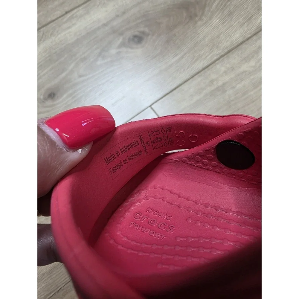 Crocs Classic Clogs Toddler size 5c Red Iconic Comfort